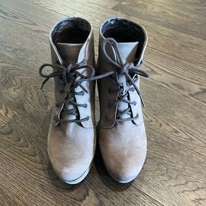 Steve Madden Taupe Booties